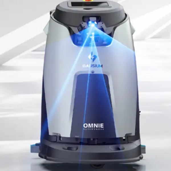 Gausium Omnie front view.png